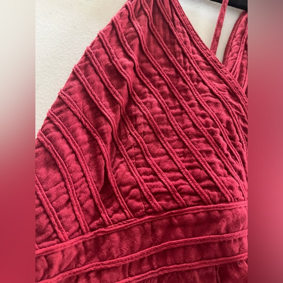 Bali style sun dress in raspberry red crochet swing dress with adjustable straps - Picture 7 of 10